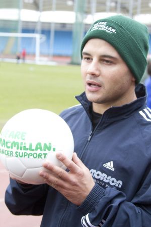 Gavin Blyth Memorial Cup Feb 19 2011 Ryan Thomas image 11 sm.jpg